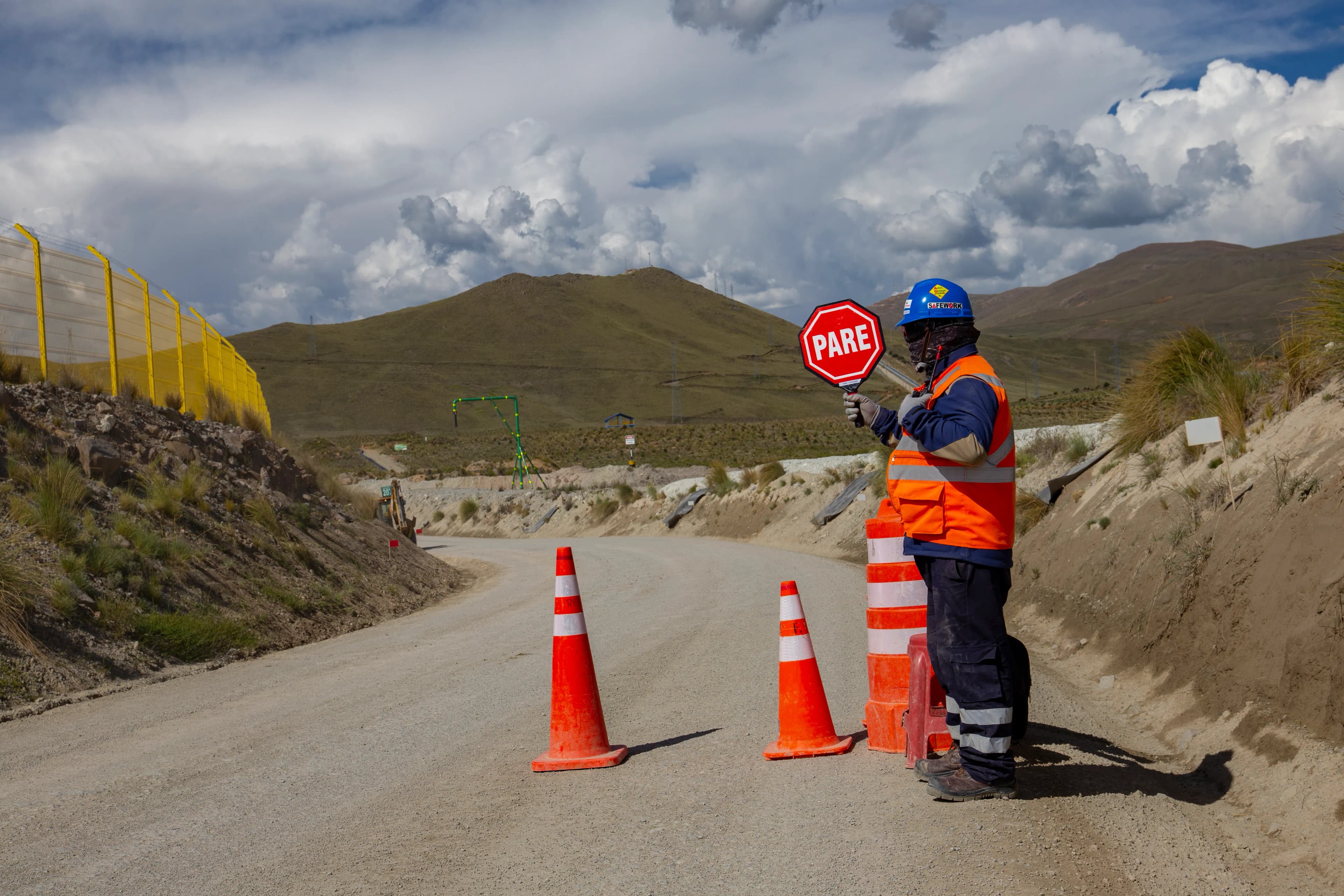 Control de Tránsito en Zona de Obra — TM Maquinaria